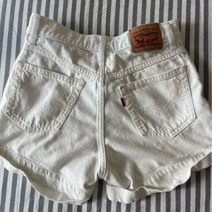 White Levi’s A-Line Mom Jean Shorts